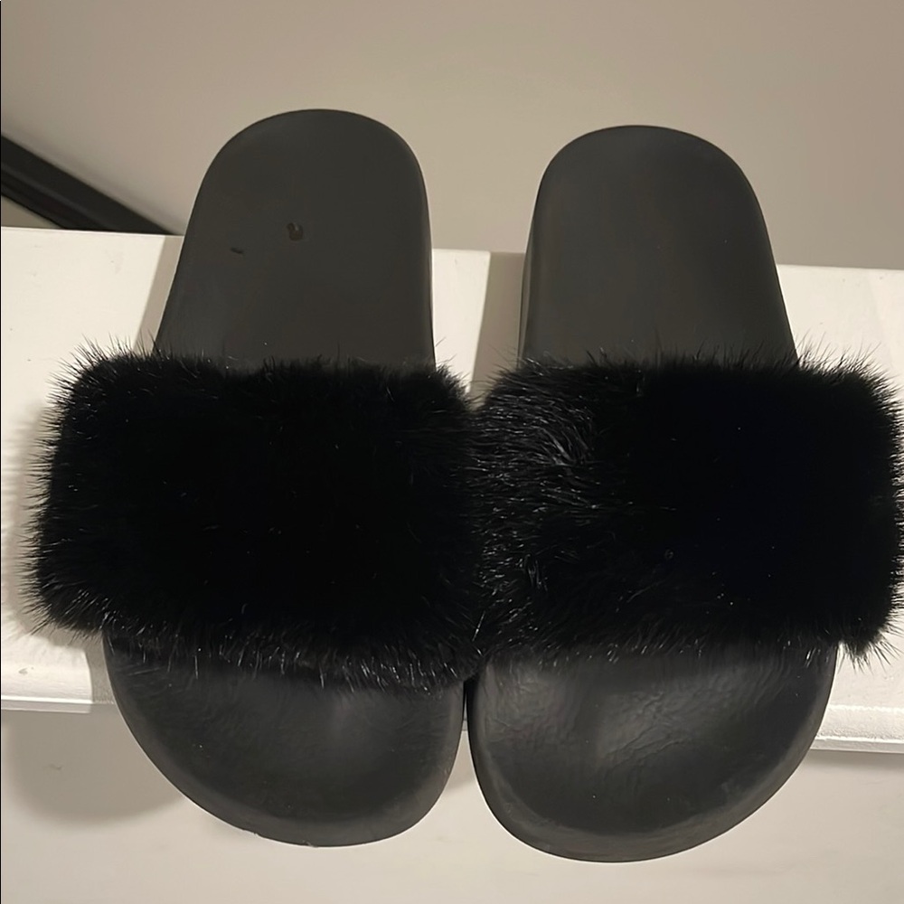 Givenchy Black Fur Slippers with Plush Comfort